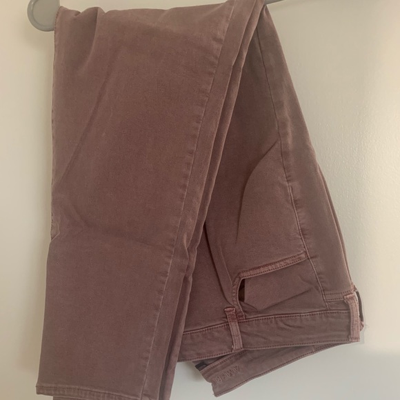 American Eagle Outfitters Pants - American Eagle Pink Jeggings